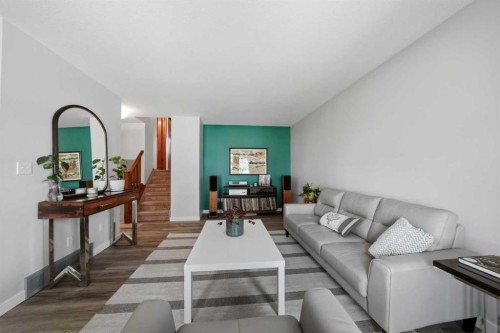 13 Spruce Drive, Lacombe, AB - Indoor Photo Showing Living Room