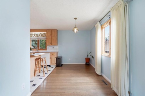 9 Stirling Close, Red Deer, AB - Indoor Photo Showing Other Room