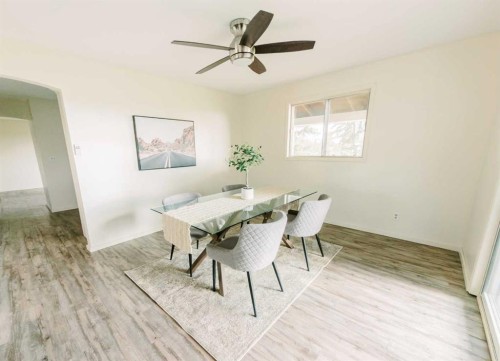 3219 Olson Street, Donalda, AB - Indoor Photo Showing Dining Room