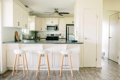 3219 Olson Street, Donalda, AB - Indoor Photo Showing Kitchen