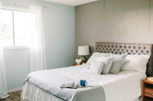3219 Olson Street, Donalda, AB - Indoor Photo Showing Bedroom