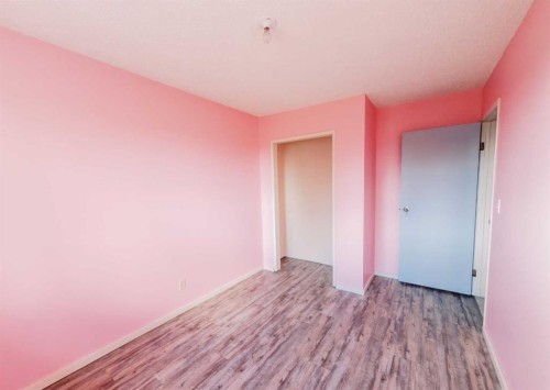 3219 Olson Street, Donalda, AB - Indoor Photo Showing Other Room