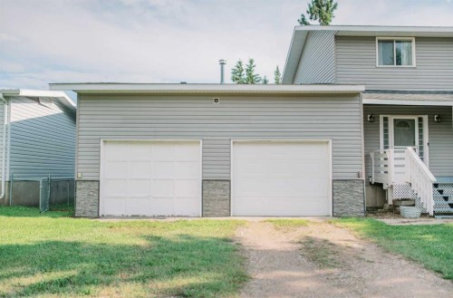 3219 Olson Street, Donalda, AB - Outdoor With Exterior