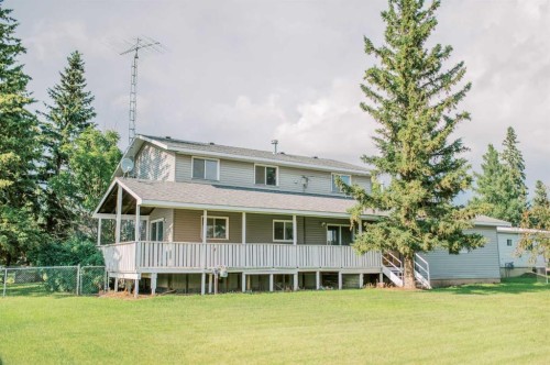 3219 Olson Street, Donalda, AB - Outdoor With Deck Patio Veranda