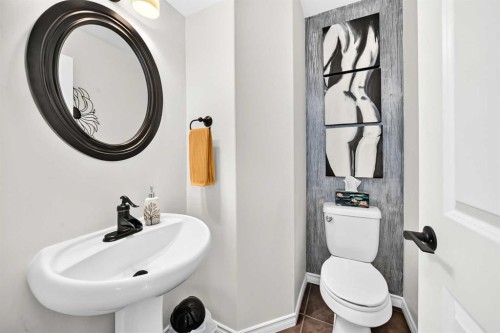 60 Arthur Close, Red Deer, AB - Indoor Photo Showing Bathroom