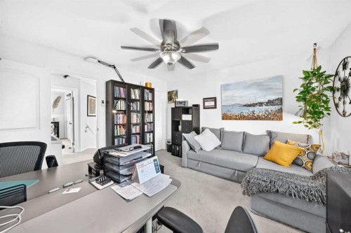 60 Arthur Close, Red Deer, AB - Indoor Photo Showing Living Room