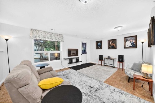 60 Arthur Close, Red Deer, AB - Indoor Photo Showing Living Room