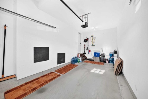 60 Arthur Close, Red Deer, AB - Indoor Photo Showing Other Room