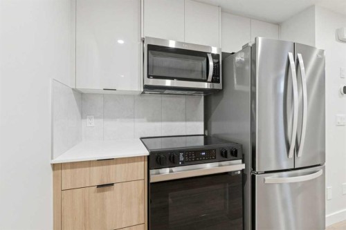 162 Drystone Way Nw, Calgary, AB - Indoor Photo Showing Kitchen