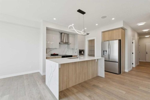 162 Drystone Way Nw, Calgary, AB - Indoor Photo Showing Kitchen