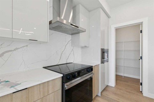 162 Drystone Way Nw, Calgary, AB - Indoor Photo Showing Kitchen