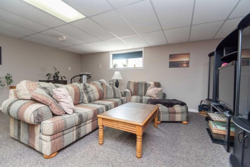 4606 51 Avenue, Bentley, AB - Indoor Photo Showing Basement