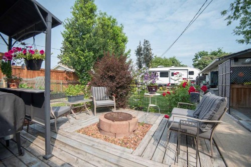 4606 51 Avenue, Bentley, AB - Outdoor With Deck Patio Veranda