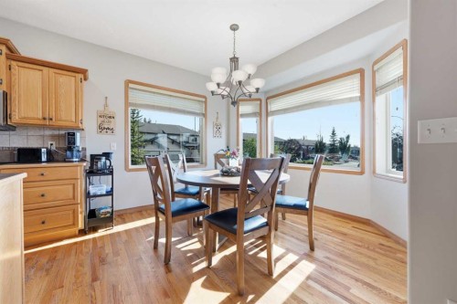 125 Ainsworth Crescent, Red Deer, AB - Indoor Photo Showing Dining Room
