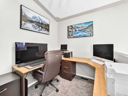 2-6220 Orr Drive, Red Deer, AB - Indoor Photo Showing Office