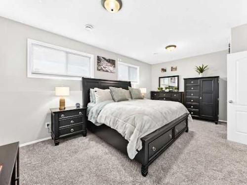 2-6220 Orr Drive, Red Deer, AB - Indoor Photo Showing Bedroom