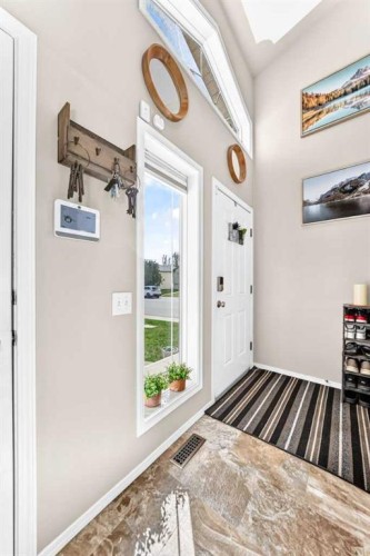 2-6220 Orr Drive, Red Deer, AB - Indoor Photo Showing Other Room