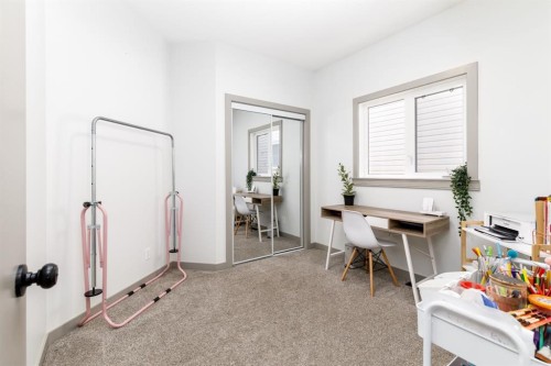 42 Hawthorne Way, Penhold, AB - Indoor