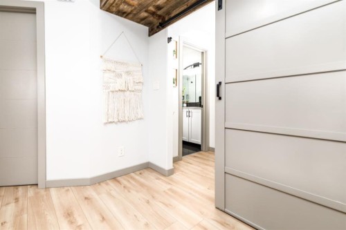 42 Hawthorne Way, Penhold, AB - Indoor Photo Showing Other Room
