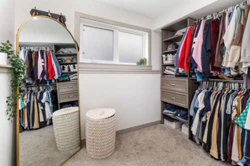 42 Hawthorne Way, Penhold, AB - Indoor With Storage
