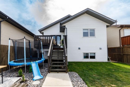 42 Hawthorne Way, Penhold, AB - Outdoor With Exterior