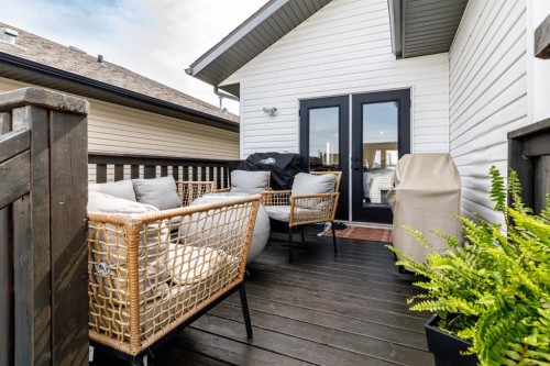 42 Hawthorne Way, Penhold, AB - Outdoor With Deck Patio Veranda With Exterior