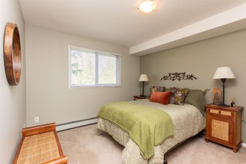 2303-12B Ironside Street, Red Deer, AB - Indoor Photo Showing Bedroom