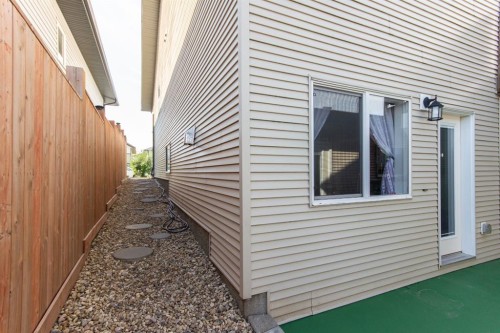 146 Truant Crescent, Red Deer, AB - Indoor Photo Showing Other Room