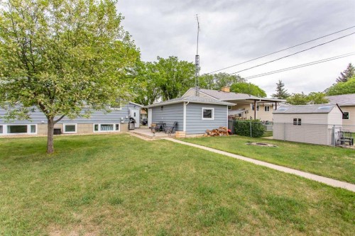 5709 49 Avenue, Lacombe, AB - Outdoor