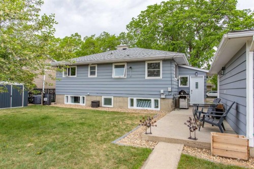 5709 49 Avenue, Lacombe, AB - Outdoor