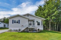4651 49 Avenue Clive, AB T0C 0Y0