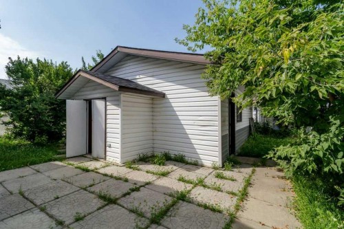 56 Elder Street, Red Deer, AB - Outdoor