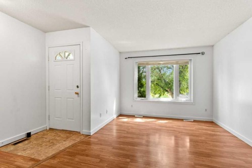 56 Elder Street, Red Deer, AB - Indoor Photo Showing Other Room