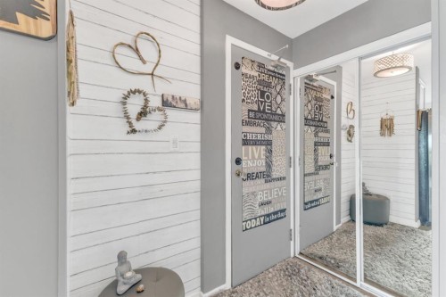 301-71 Cosgrove Crescent, Red Deer, AB - Indoor Photo Showing Bathroom