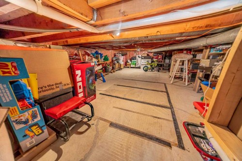 27 Escott Close, Red Deer, AB - Indoor Photo Showing Basement