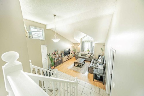 27 Escott Close, Red Deer, AB - Indoor Photo Showing Other Room