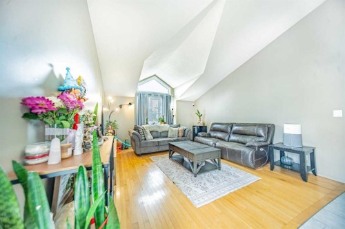 27 Escott Close, Red Deer, AB - Indoor