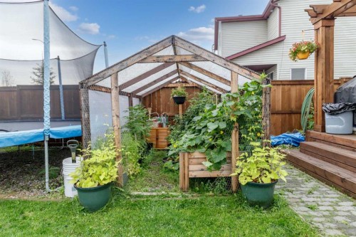 56 Jones Crescent, Red Deer, AB - Outdoor With Exterior