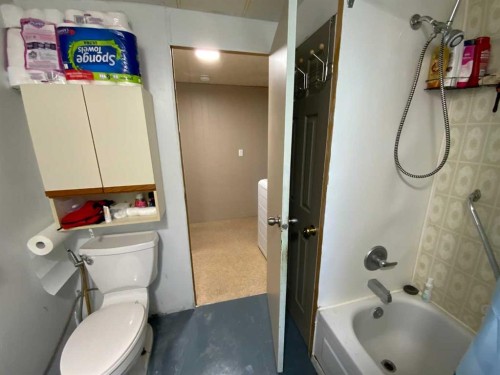 25 Mobile Drive Ne, Three Hills, AB 