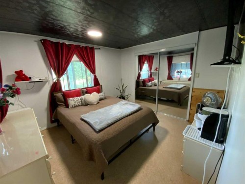 25 Mobile Drive Ne, Three Hills, AB 
