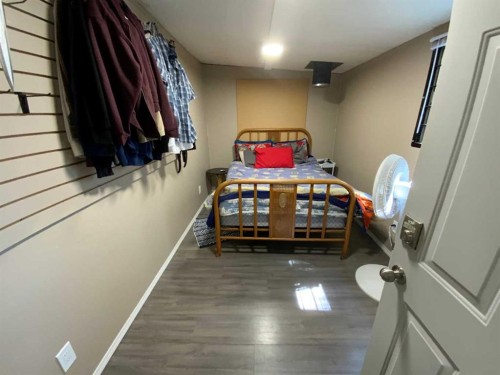 25 Mobile Drive Ne, Three Hills, AB 