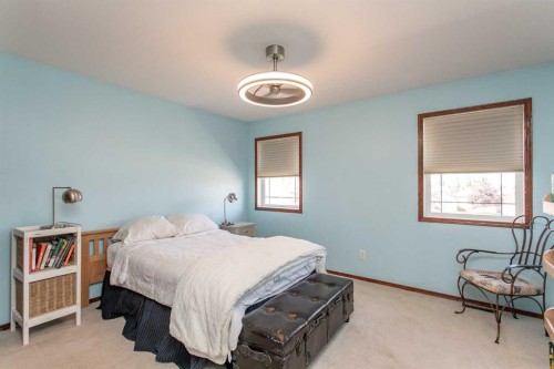 715 700 Ramage Close, Red Deer, AB - Indoor Photo Showing Bedroom