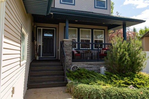 715 700 Ramage Close, Red Deer, AB - Outdoor With Deck Patio Veranda
