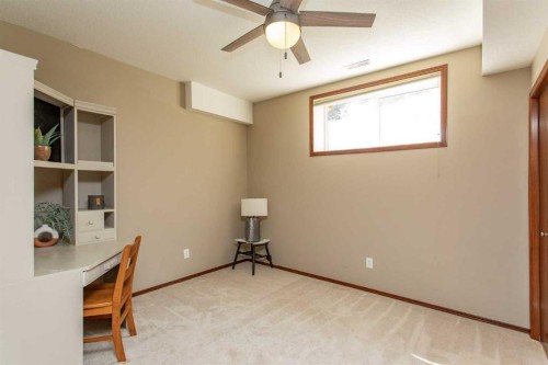 715 700 Ramage Close, Red Deer, AB - Indoor Photo Showing Other Room
