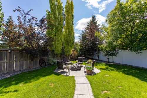 715 700 Ramage Close, Red Deer, AB - Outdoor