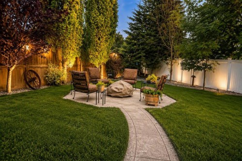 715 700 Ramage Close, Red Deer, AB - Outdoor