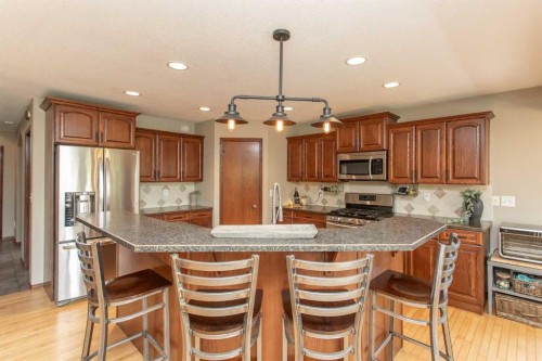 715 700 Ramage Close, Red Deer, AB - Indoor