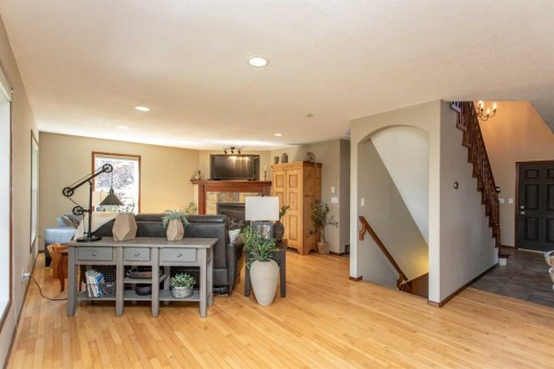 715 700 Ramage Close, Red Deer, AB - Indoor