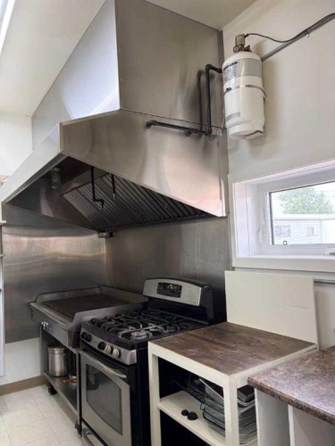 4905 50 Avenue, Consort, AB 