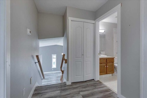 134 Douglas Avenue, Red Deer, AB - Indoor Photo Showing Other Room